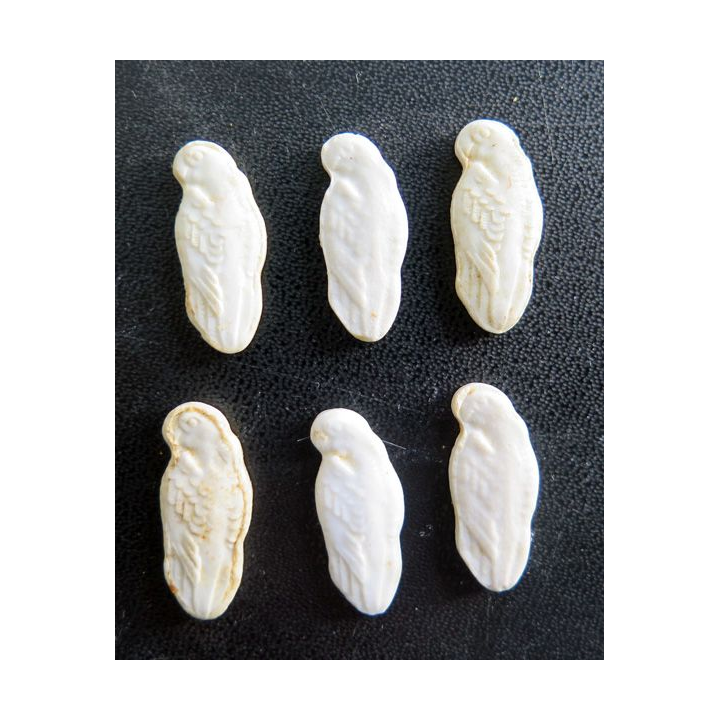Lot de 6 Fèves type perroquets en céramique