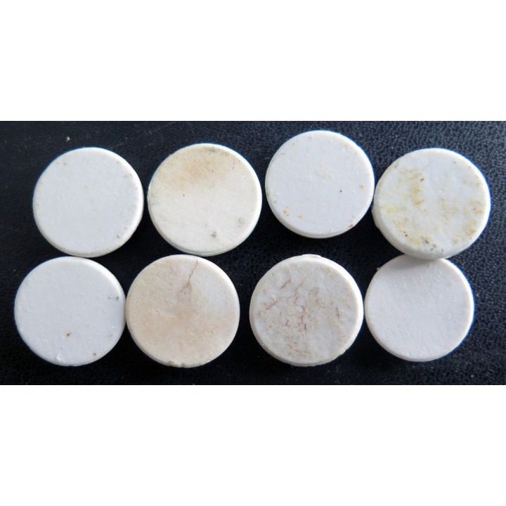 Lot de 8 Fèves type personnage Lune en céramique