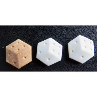 Lot de 3 Fèves type dés en céramique
