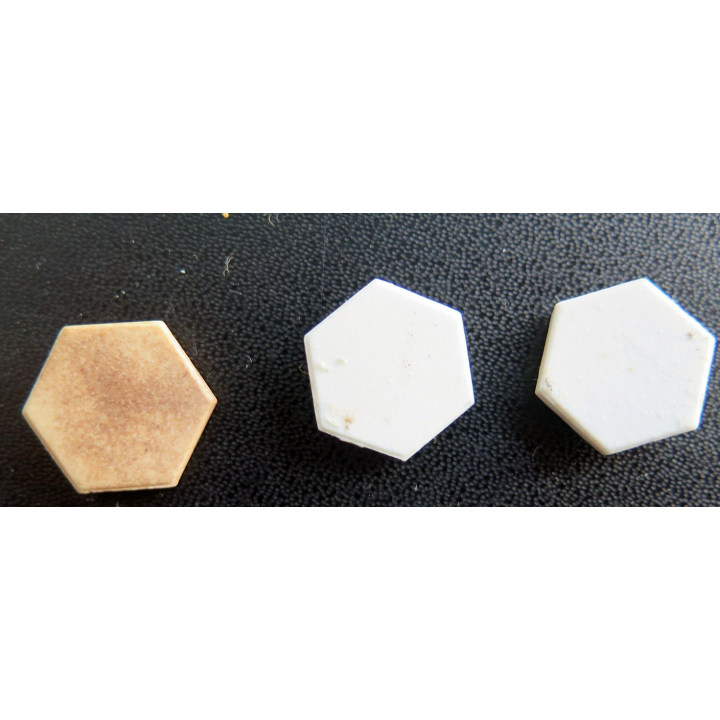 Lot de 3 Fèves type dés en céramique
