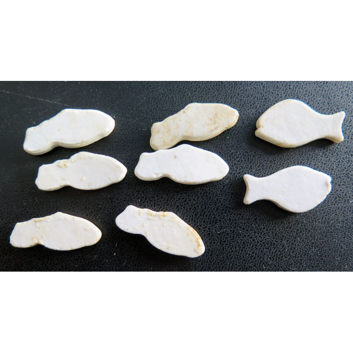 Lot de 8 Fèves type Poisson en céramique