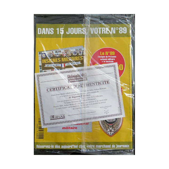 32° RA : insigne métallique du 32° régiment d'artillerie réalisé par Arthus Bertrand pour les Editions Atlas