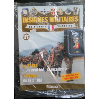 3° DIA : insigne métallique de la 3° division d'infanterie algérienne réalisé par Arthus Bertrand pour les Editions Atlas