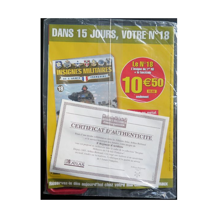 8° RA : insigne métallique du 8° régiment d'artillerie fabriqué par Arthus Bertrand pour les éditions Atlas