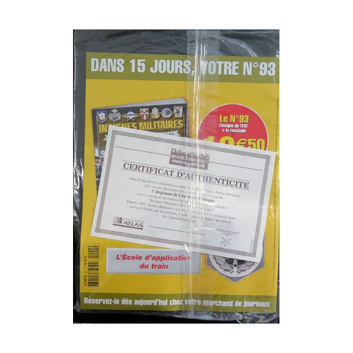 3° RCA : insigne métallique du 3° régiment de chasseurs d'Afrique réalisé par Arthus Bertrand pour les Editions Atlas