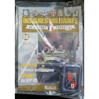 57° RA : insigne métallique du 57° régiment d'artillerie fabriqué par Arthus Bertrand pour les éditions Atlas