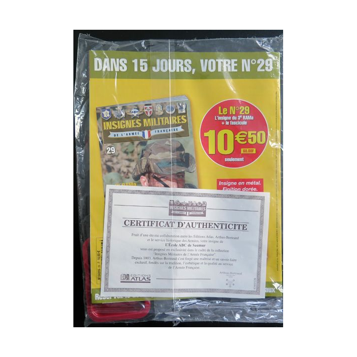 EAABC : École d'application de l'arme blindée cavalerie fabriqué par Arthus Bertrand pour les éditions Atlas