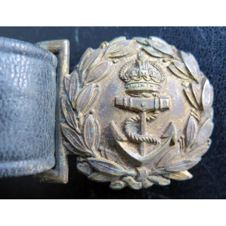 Ceinturon d'officier de marine anglaise (Edouard VII) en cuir noir boucle dorée WW1