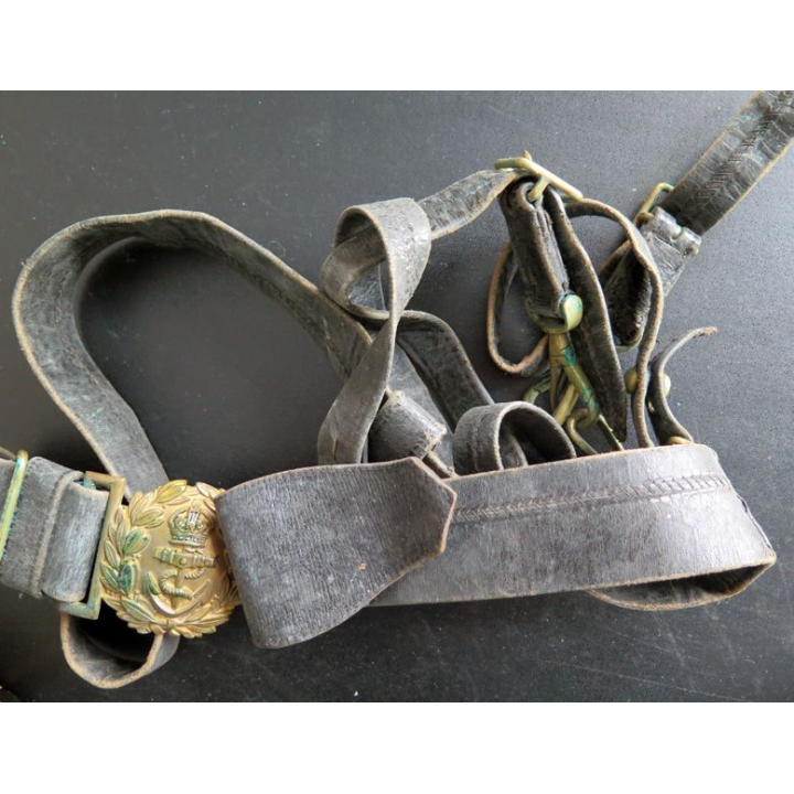 Ceinturon d'officier de marine anglaise (Edouard VII) en cuir noir boucle dorée WW1