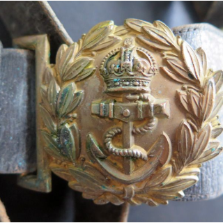 Ceinturon d'officier de marine anglaise (Edouard VII) en cuir noir boucle dorée WW1