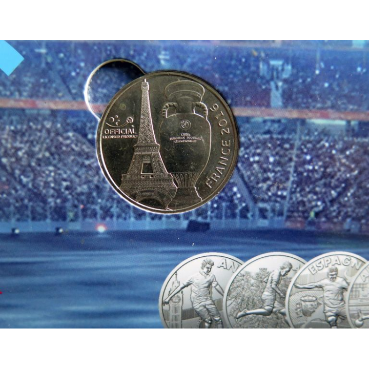 Livre collection médailles UEFA EURO 2016 FRANCE avec 1 médaille sur la couverture