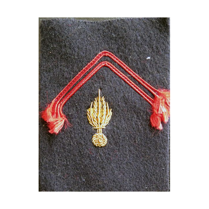 soutache (insigne de col) d'infanterie en cannetille