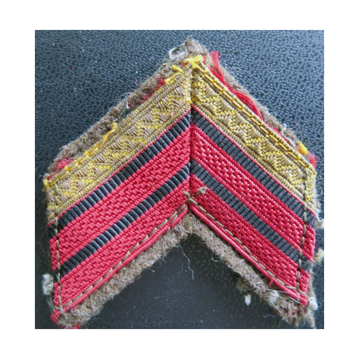 Galon de Caporal Chef PDL rouge et doré sur tissu kaki avec pressions