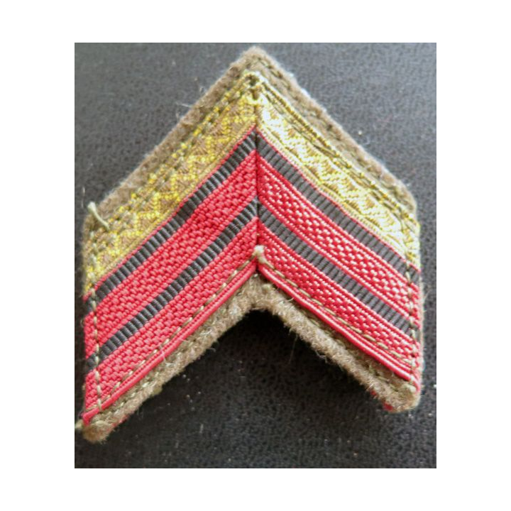 Galon de Caporal Chef PDL rouge et doré sur tissu kaki avec crochets