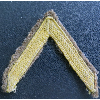Galon de 1° Classe jaune sur fond kaki 