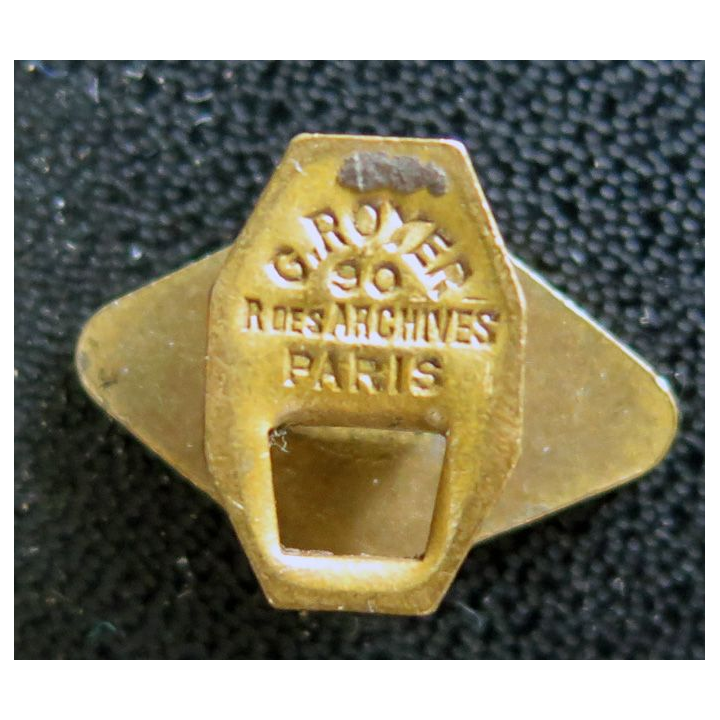 Insigne de boutonnière PA avec hermine inconnu en émail fabrication G. Royer