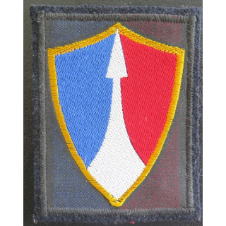 2° CA : insigne tissu du 2° Corps d'armée avec chiffre avec 4 crochets arrière