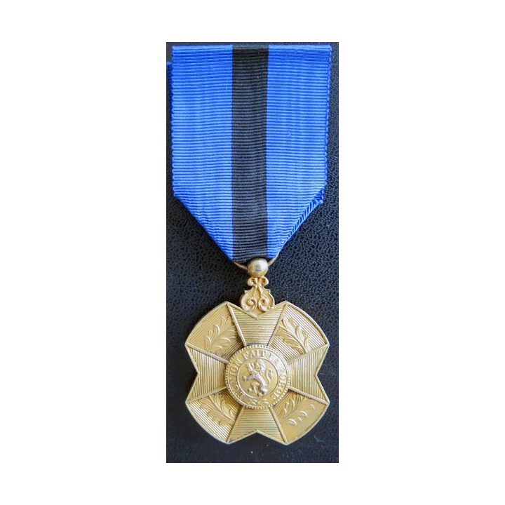 BELGIQUE : médaille de bronze  de l'Ordre de Léopold II