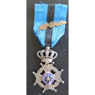BELGIQUE : grade de chevalier de l'Ordre de Léopold II avec épées