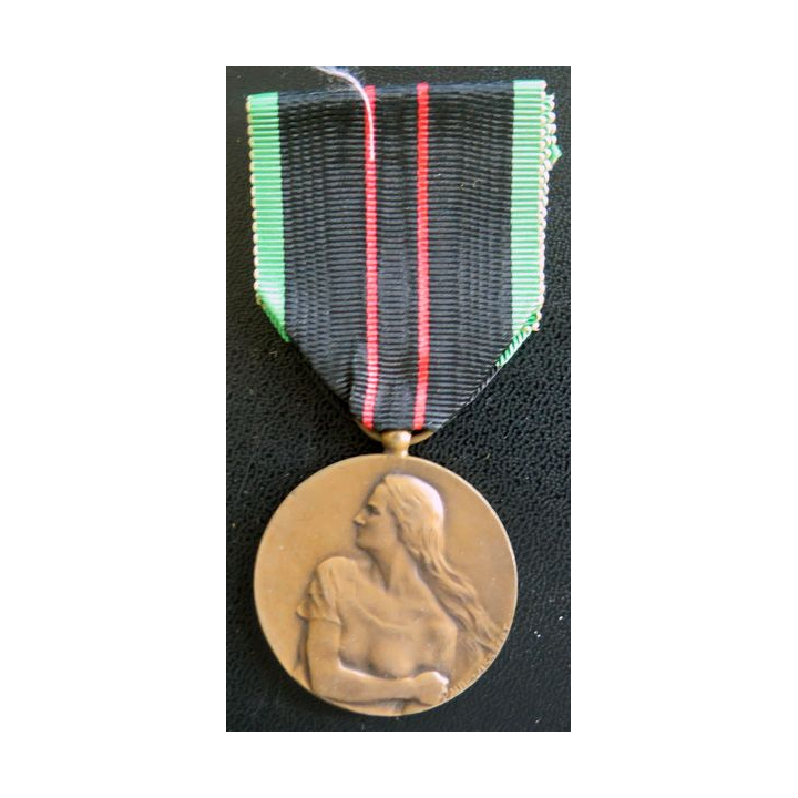 BELGIQUE : médaille de la résistance 1940 - 1945 en bronze