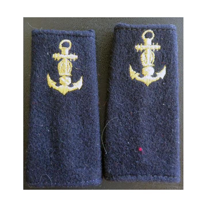 Paire de fourreau d'épaule de la gendarmerie maritime en fils dorés