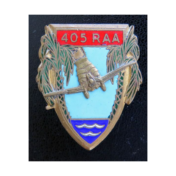 405° RAA : insigne métallique du 405° régiment d'artillerie antiaérienne de fabrication Courtois en émail attache ressoudée