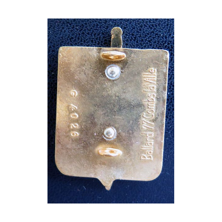 HIA LEGOUEST : Insigne métallique de l'hôpital d'instruction des armées Legouest de fabrication Ballard G. 4026