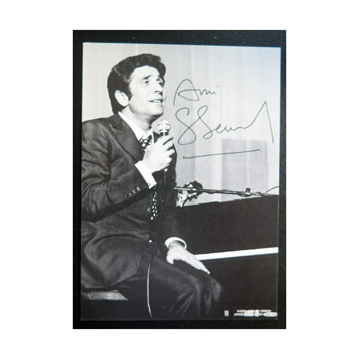Carte Postale de Gilbert Bécaud dédicacée