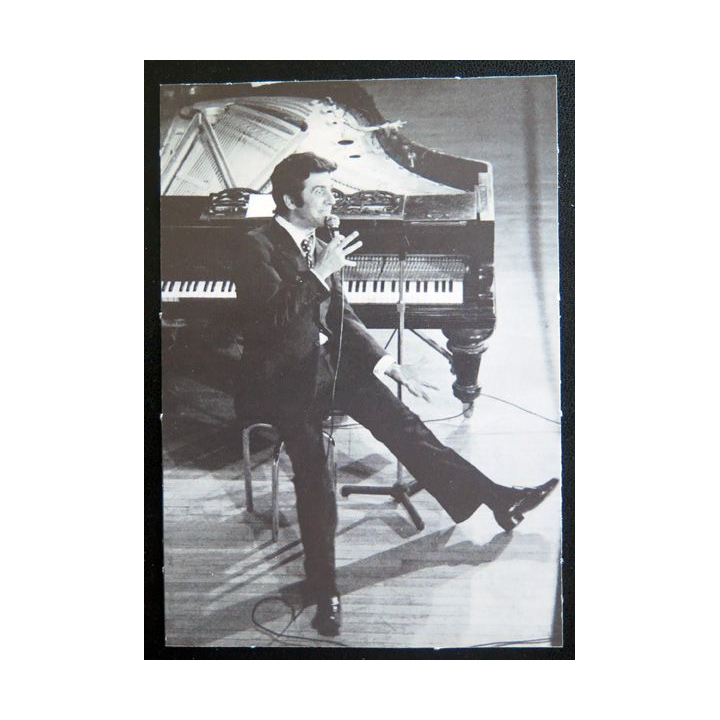 Carte Postale de Gilbert Bécaud