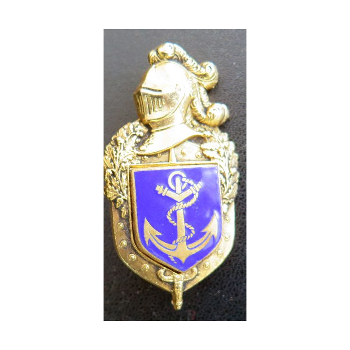 GENDARMERIE : vieil insigne de la Direction de la  gendarmerie d'Outre-mer avec écu lisse et doré émaillé sur cuir