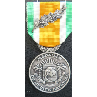 COTE D'IVOIRE : médaille d'argent du mérite national de la Côte d'Ivoire avec palme argent