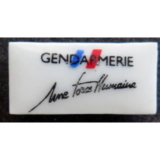 Pin's de la gendarmerie nationale Une Force humaine