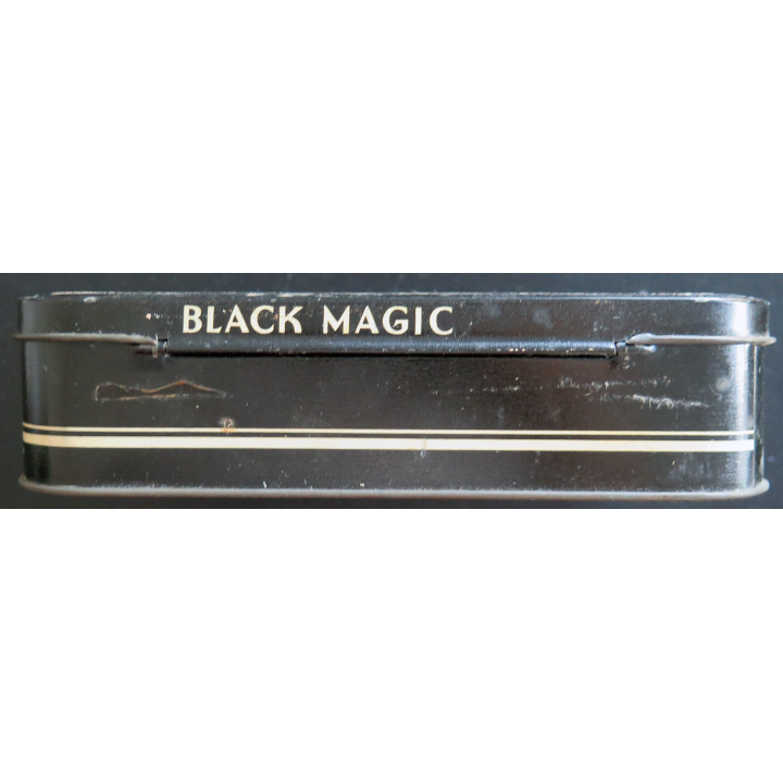 Vieille boite Black Magic