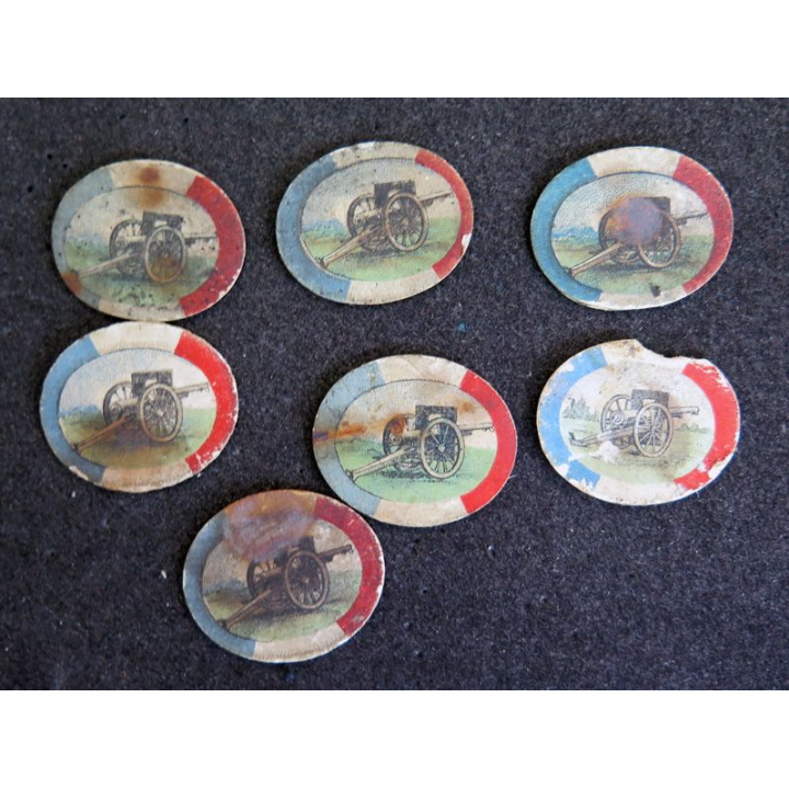 Lot de 7 insignes cartonnés de la journée du canon de 75 1914