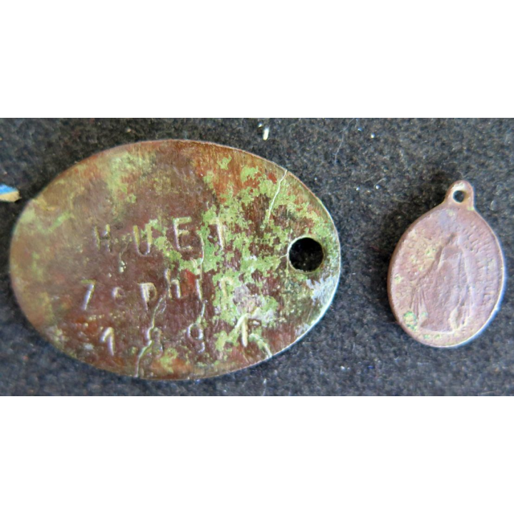 Médaille en métal de HUET Zéphyr 1891 à Lisieux n° 627 et médaillede la vierge