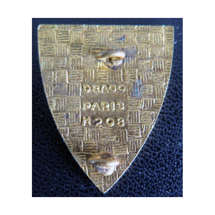 18° RT : 18° régiment de transmissions de fabrication Arthus Bertrand H. 638 en relief vert translucide