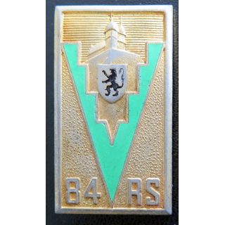 84° RS : Insigne métallique du 84° régiment de soutien de fabrication A.B G. 2297 en émail