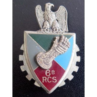 6° RCS : Insigne métallique du 6° régiment de commandement et de soutien de fabrication Drago Paris G. 2579, en relief