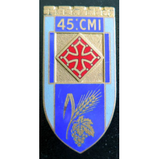 45° CMI : insigne métallique de la 45° compagnie mixte de l'intendance de fabrication Drago G. 1162 en émail
