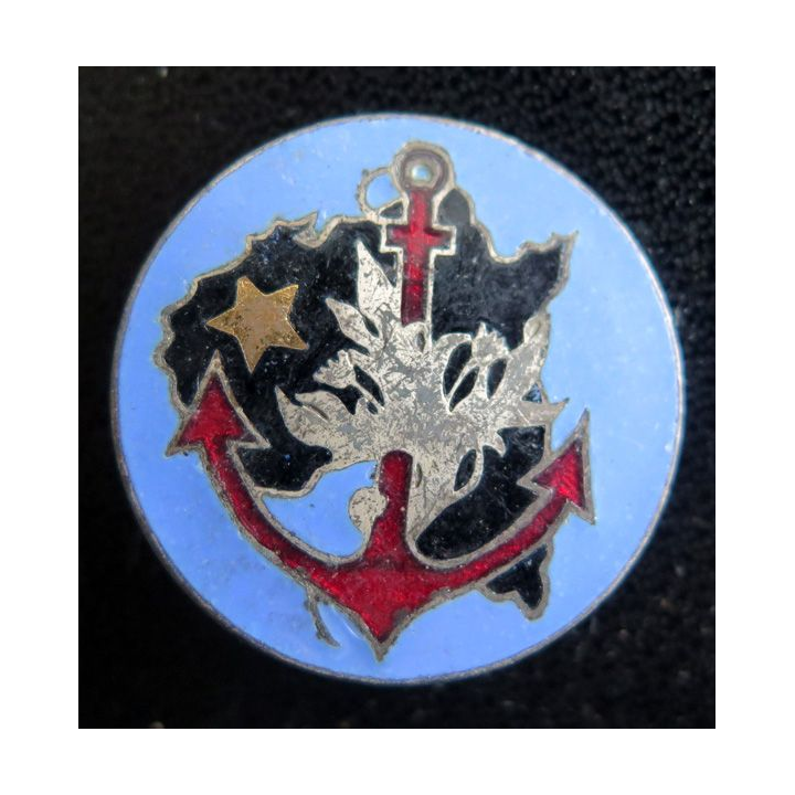 Insigne de l'intendance coloniale AOF de fabrication Arthus Bertrand paris en émail