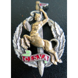CISVA : insigne métallique du centre d'instruction du service vétérinaire des armées de fabrication Drago  Paris G. 417 en émail