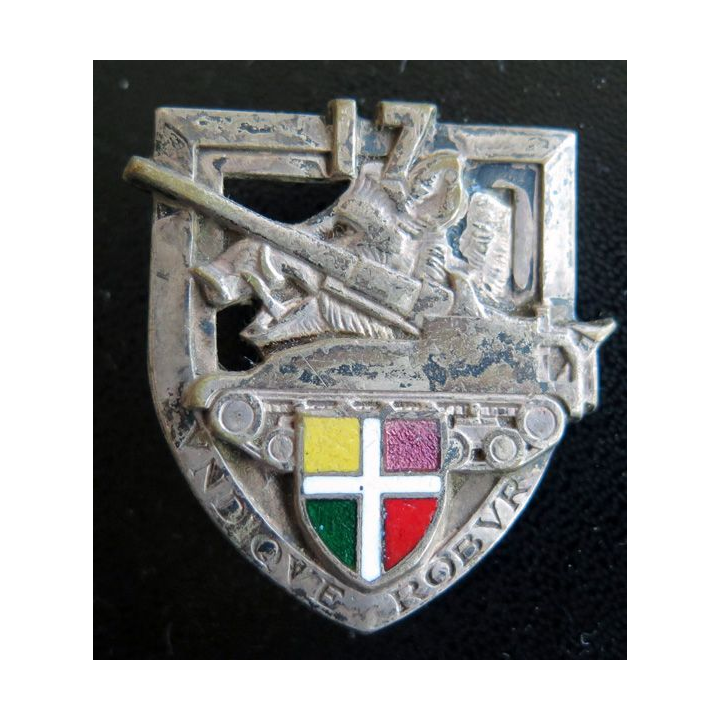 17° RA : insigne métallique du 1° groupe du 17° régiment d'artillerie de fabrication Drago G. 964 en émail