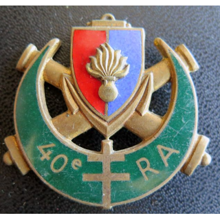 40° RA : insigne métallique du 40° régiment d'artillerie de fabrication Drago G. 953 en émail