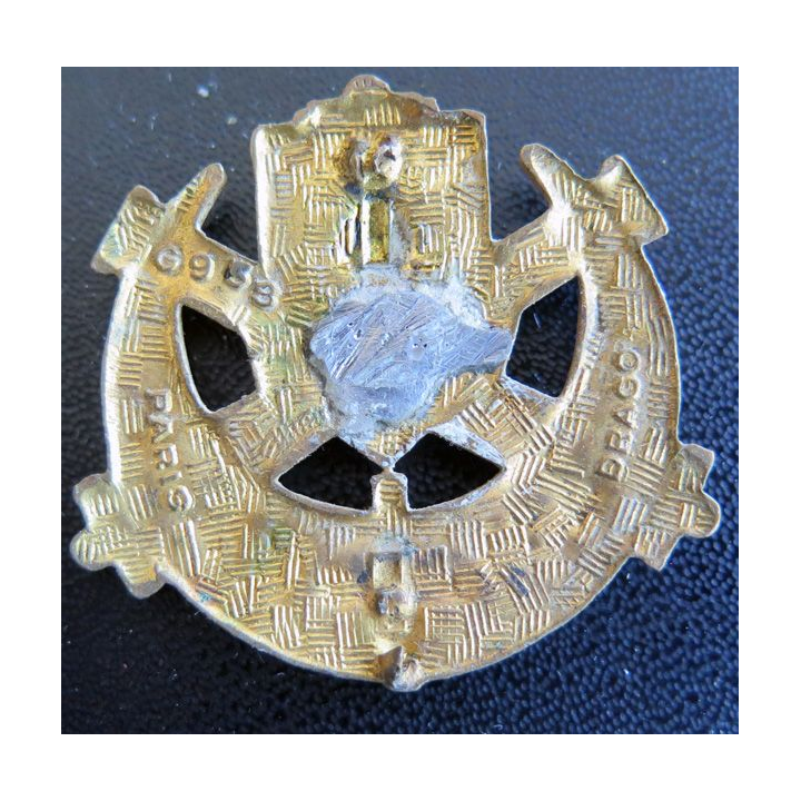 40° RA : insigne métallique du 40° régiment d'artillerie de fabrication Drago G. 953 en émail