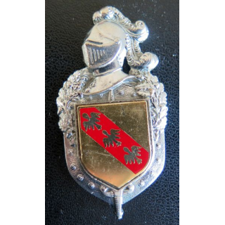 Insigne de la 6° LGD gendarmerie Metz écu lisse émail et plateau Drago Béranger