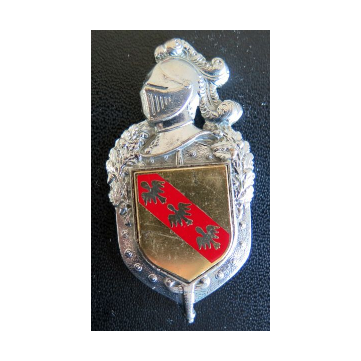 Insigne de la 6° LGD gendarmerie Metz écu lisse émail et plateau Drago Béranger