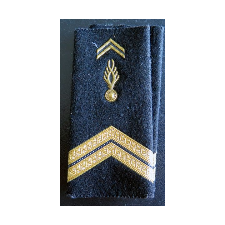 Paire de fourreau d'épaule de gendarme de la gendarmerie mobile