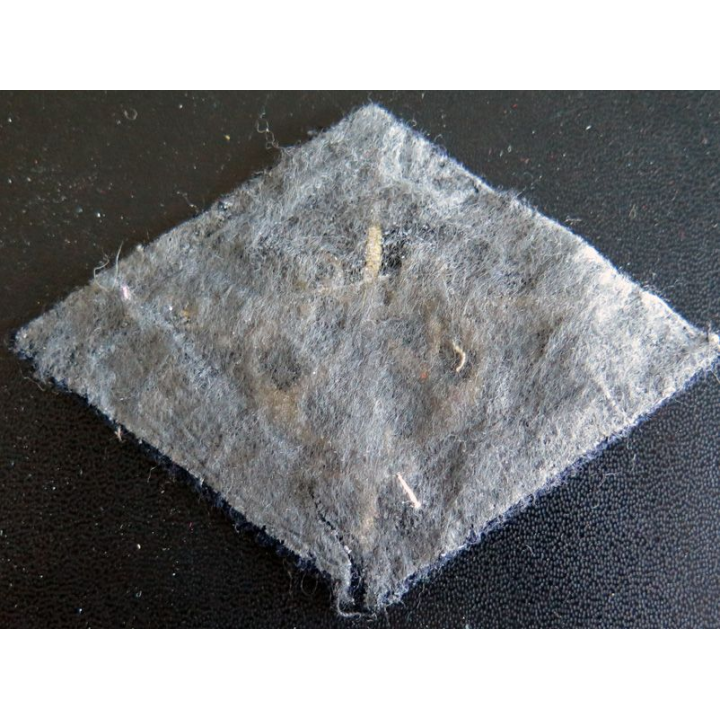 insigne tissu de spécialité de l'administration centrale de la marine en fils tissus dorés