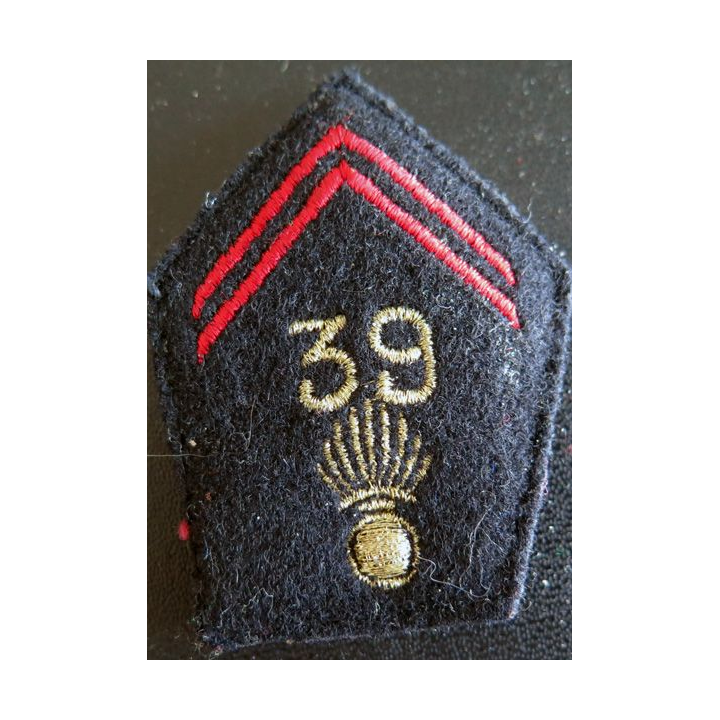 soutache (insigne de col) du 39° régiment d'infanterie en fils dorés