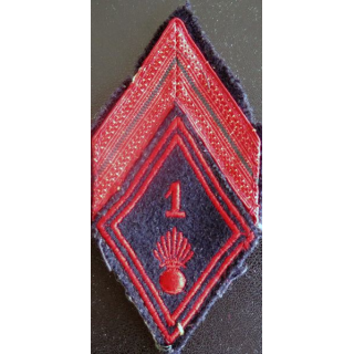 LOSANGE DE BRAS MODÈLE 45 :  caporal du 1° régiment d'infanterie